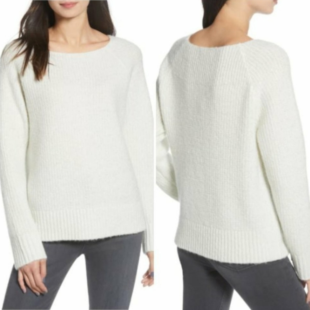 NEW Chelsea 28 White Metallic Sweater